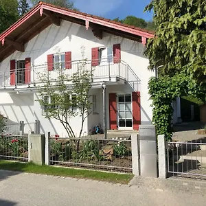 https://wolfs-apartment.com-bavaria.com