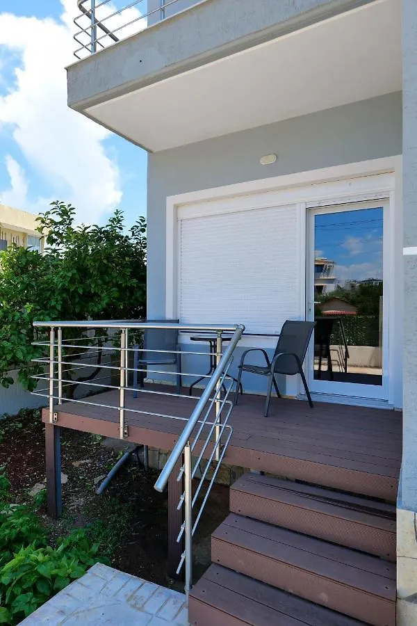 Ideal House & Apartments Ksamil
