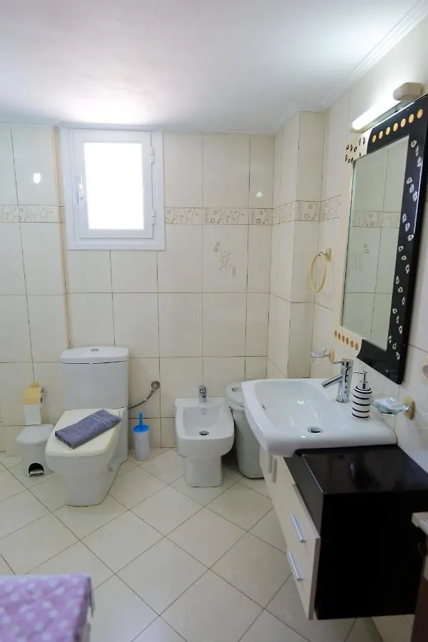 Ideal House & Apartments Ksamil